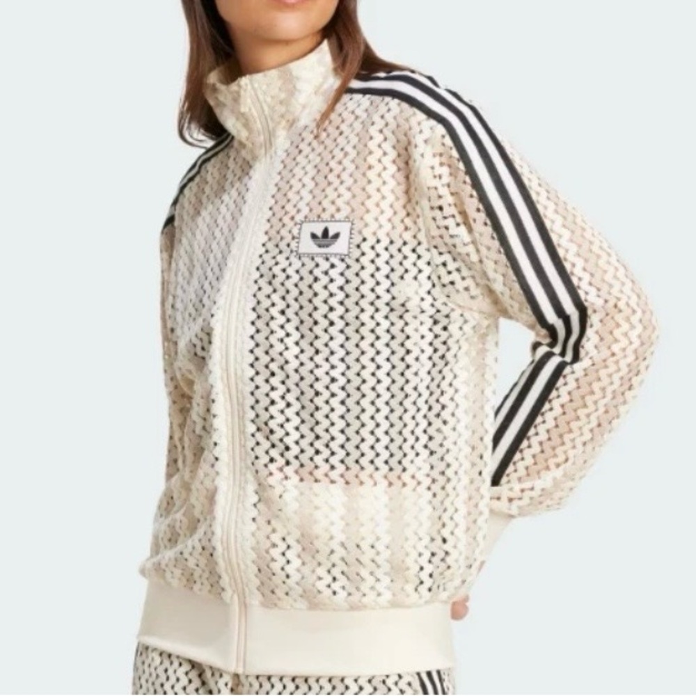 adidas Originals Cream Mesh Bomber Jacket with Black Stripes - Picture 5 of 15